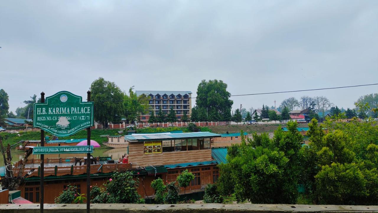 Houseboat Karima Palace Srīnagar Extérieur photo